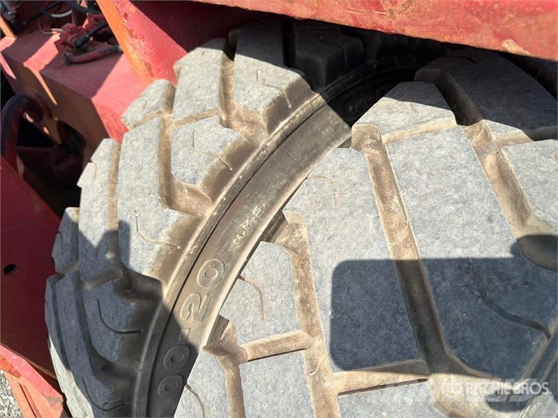 Taylor TY200S Pneumatic Tire Forklift Šakiniai krautuvai - Kita