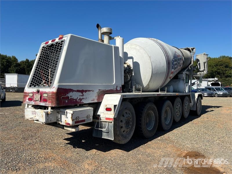 Terex Advance 12x4 Front Discharge Mixer Truck Camion malaxeur