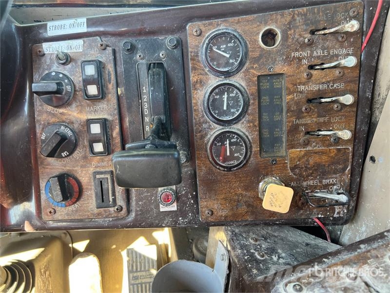 Terex Advance 12x4 Front Discharge Mixer Truck Camion malaxeur