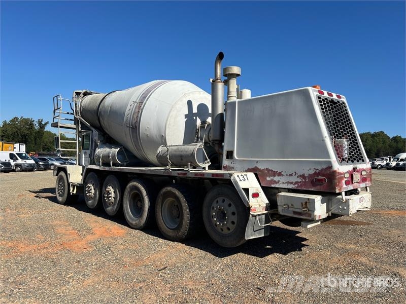 Terex Advance 12x4 Front Discharge Mixer Truck Camion malaxeur