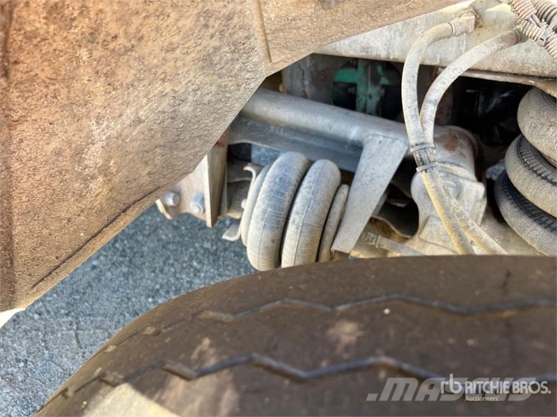Terex Advance 12x4 Front Discharge Mixer Truck Beton-Mischfahrzeuge