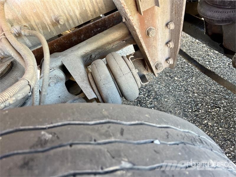 Terex Advance 6x6 Front Discharge Mixer Truck Avtomešalci za beton