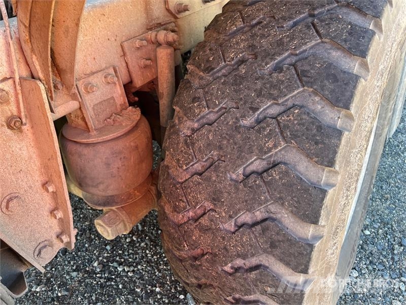 Terex Advance 6x6 Front Discharge Mixer Truck Avtomešalci za beton