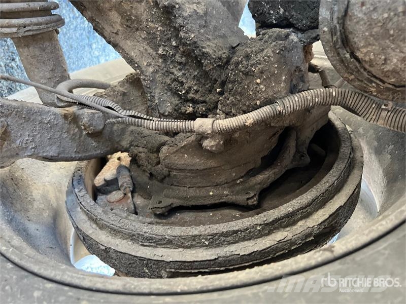Terex Advance 6x6 Front Discharge Mixer Truck Avtomešalci za beton