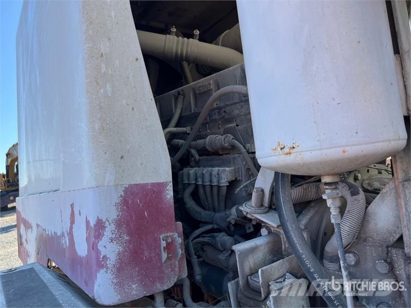 Terex Advance 6x6 Front Discharge Mixer Truck Avtomešalci za beton
