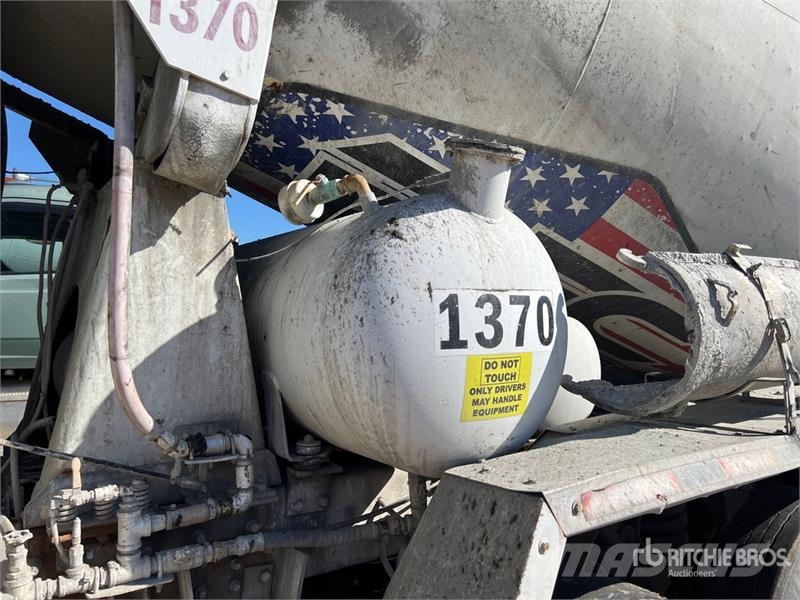 Terex Advance 6x6 Front Discharge Mixer Truck Avtomešalci za beton