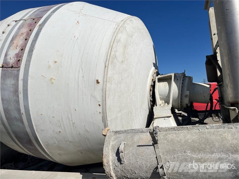 Terex Advance 6x6 Front Discharge Mixer Truck Avtomešalci za beton