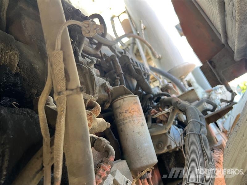 Terex Advance 6x6 Front Discharge Mixer Truck Avtomešalci za beton