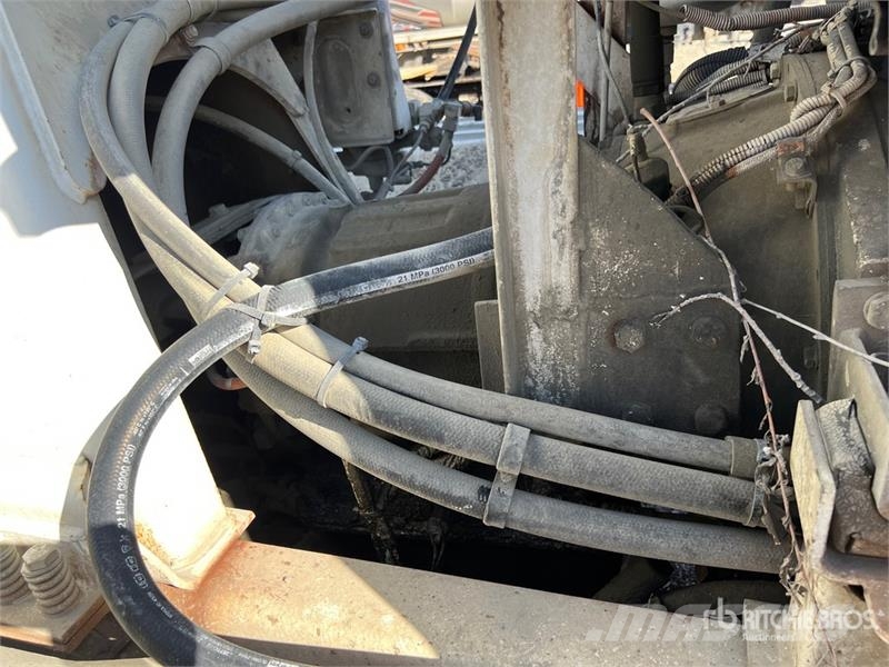 Terex Advance 6x6 Front Discharge Mixer Truck Avtomešalci za beton
