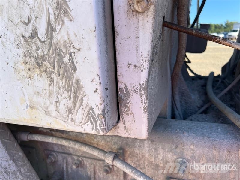 Terex Advance 6x6 Front Discharge Mixer Truck Avtomešalci za beton