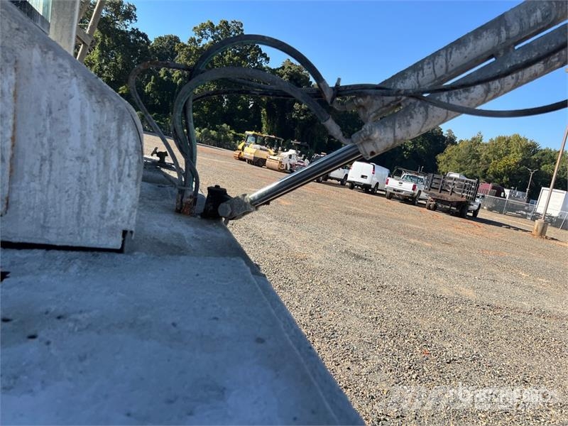 Terex Advance 6x6 Front Discharge Mixer Truck Avtomešalci za beton