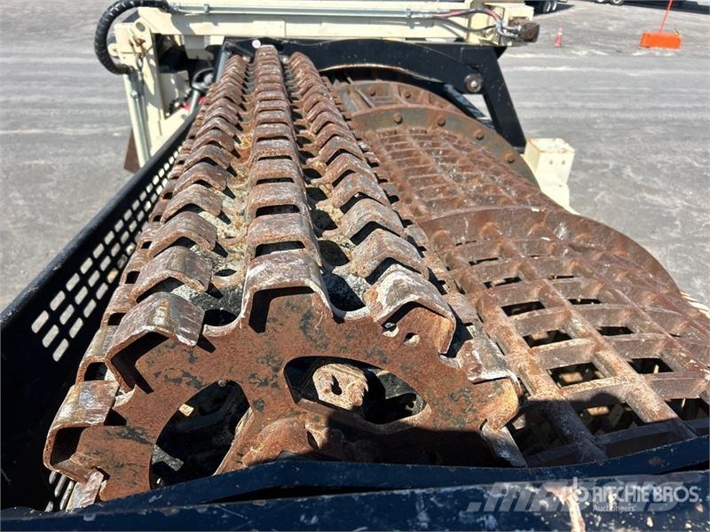 Terex MDS M515 Tracked Trommel Screen الطبلة