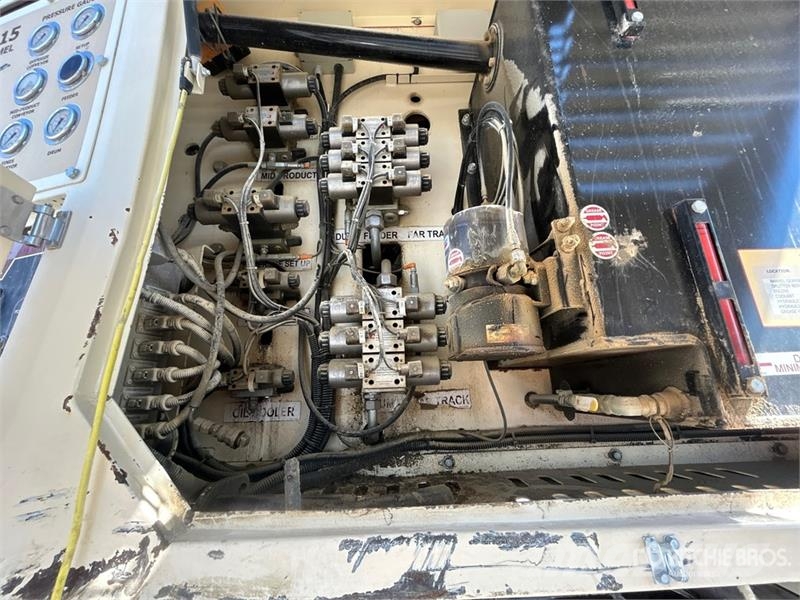 Terex MDS M515 Tracked Trommel Screen الطبلة