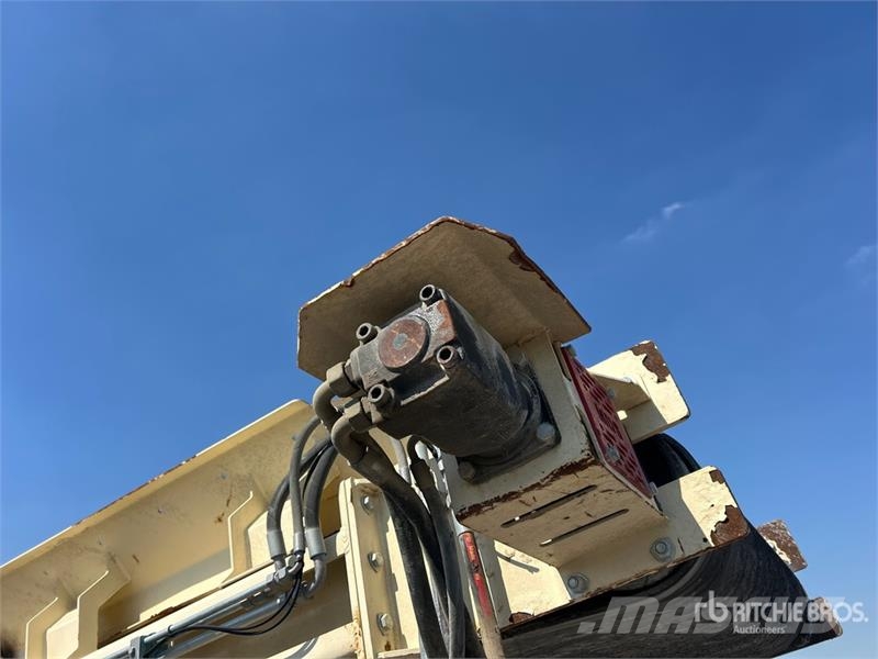 Terex MDS M515 Tracked Trommel Screen الطبلة
