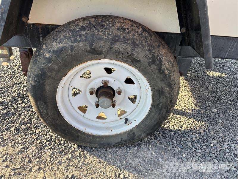 Terex RL4 Gaismas torņi