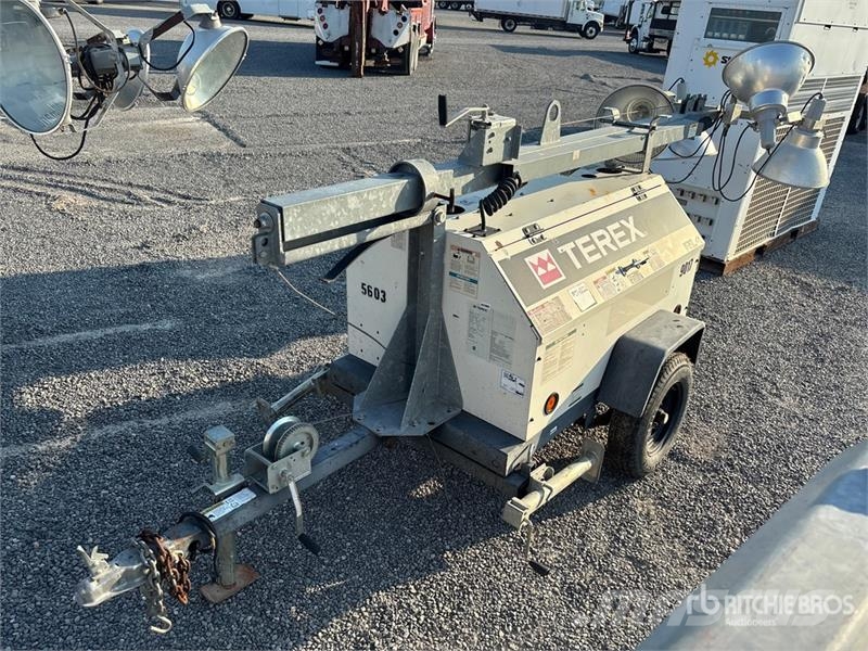 Terex RL4 Gaismas torņi