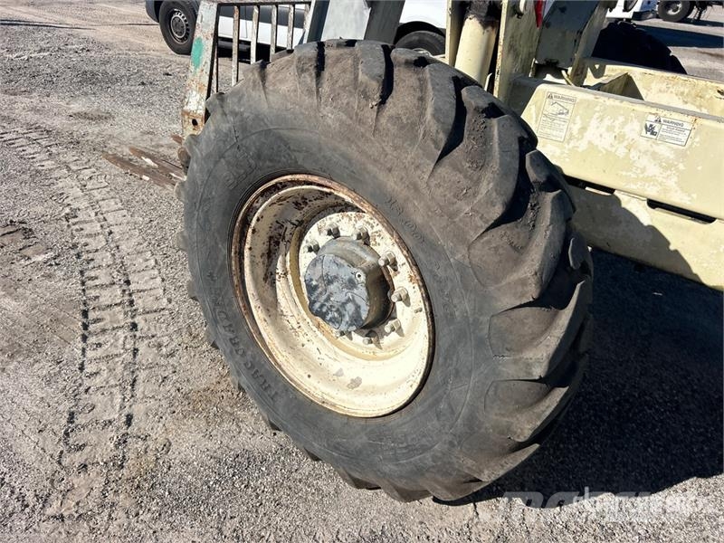 Terex TH644C مناولات متداخلة