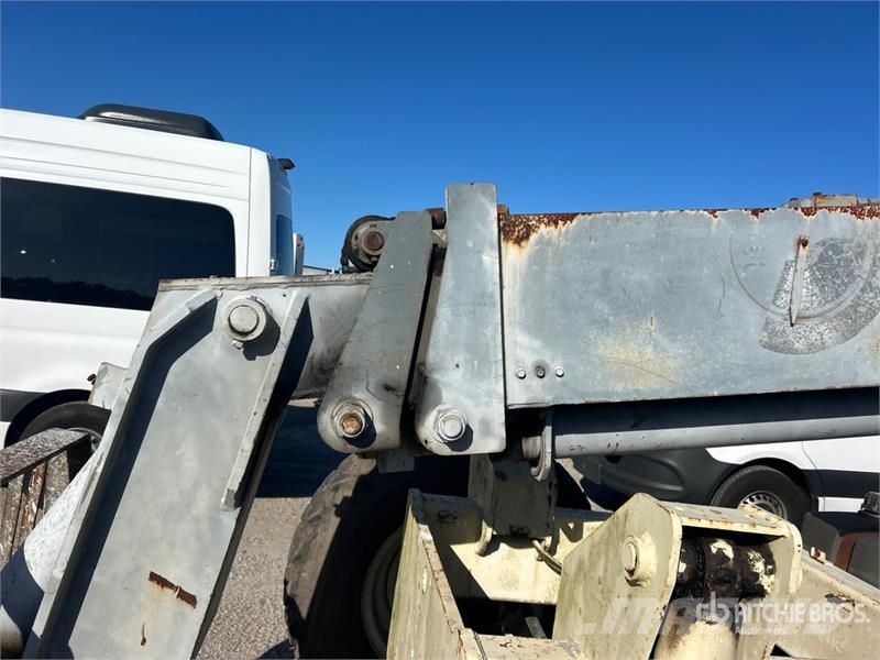 Terex TH644C مناولات متداخلة