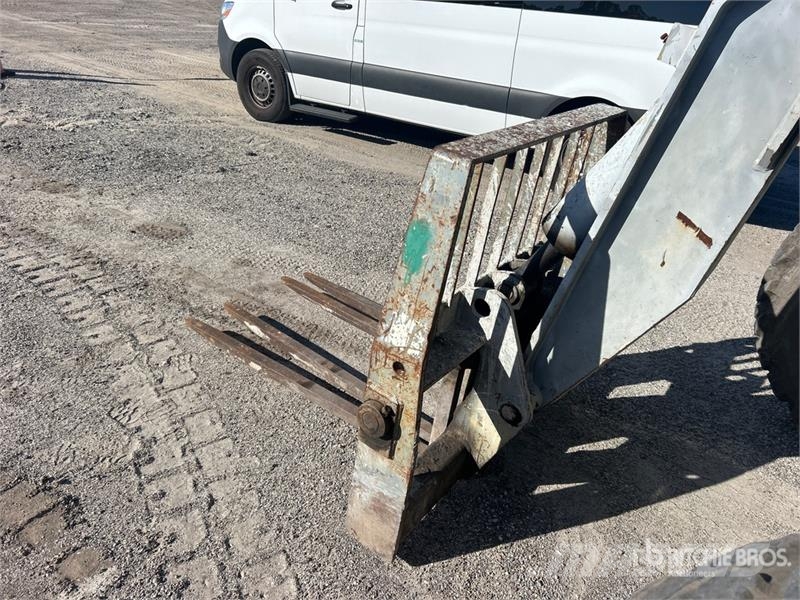Terex TH644C مناولات متداخلة