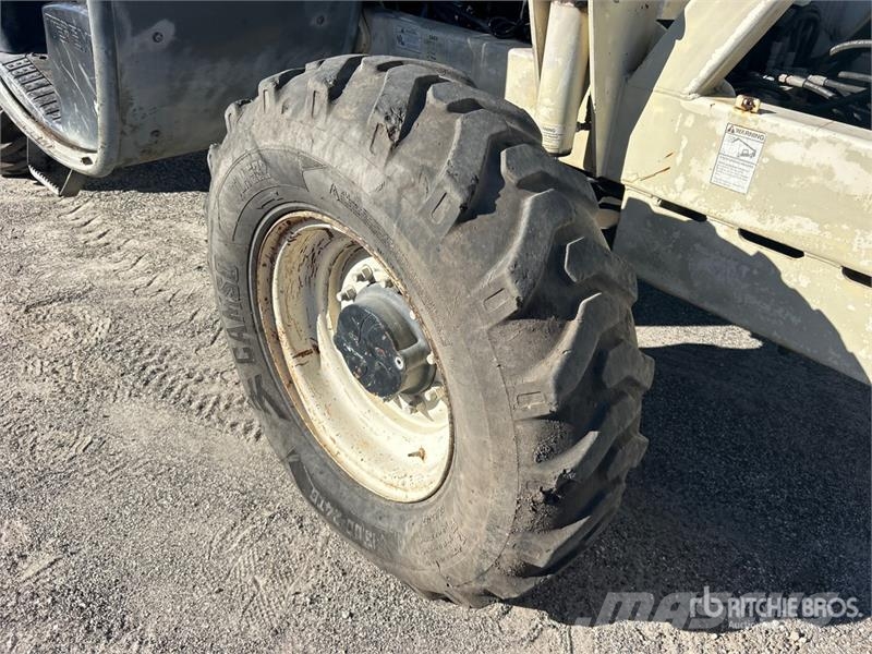 Terex TH644C مناولات متداخلة