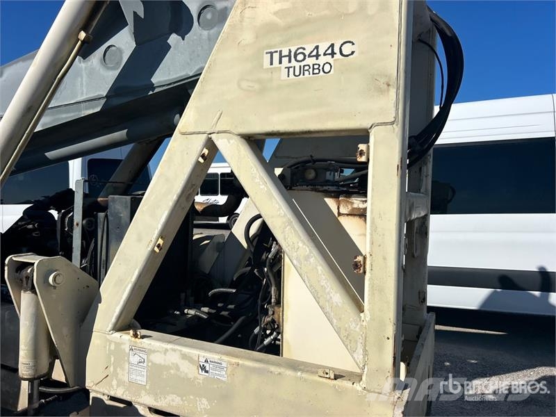 Terex TH644C مناولات متداخلة