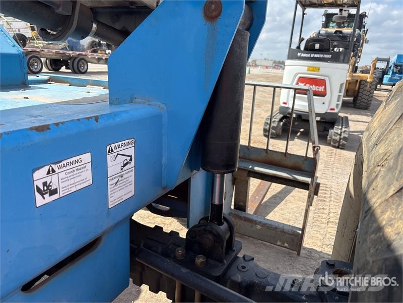 Terex TH844C Teleskopik yükleyiciler