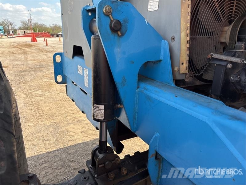 Terex TH844C Teleskopik yükleyiciler