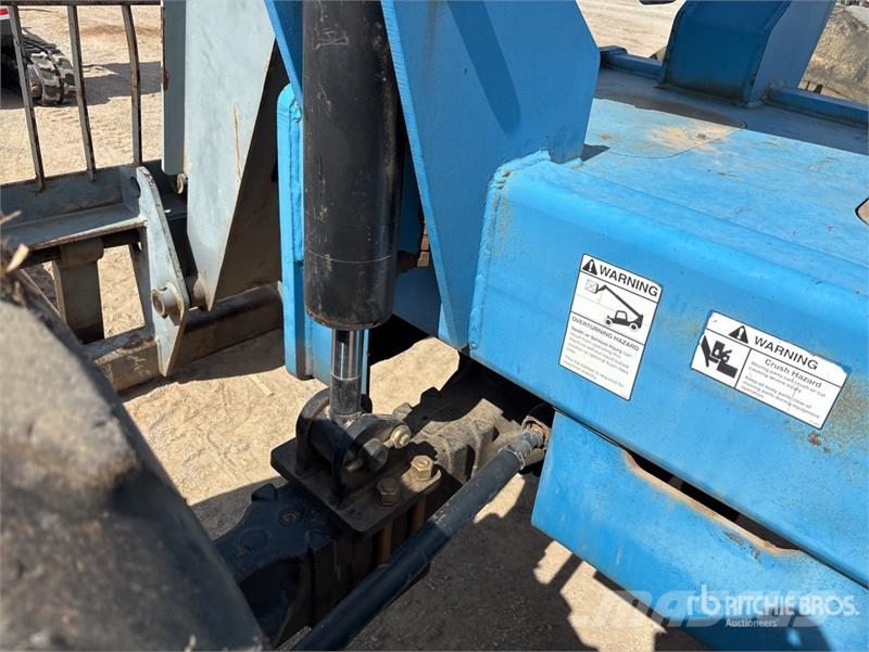 Terex TH844C Teleskopik yükleyiciler