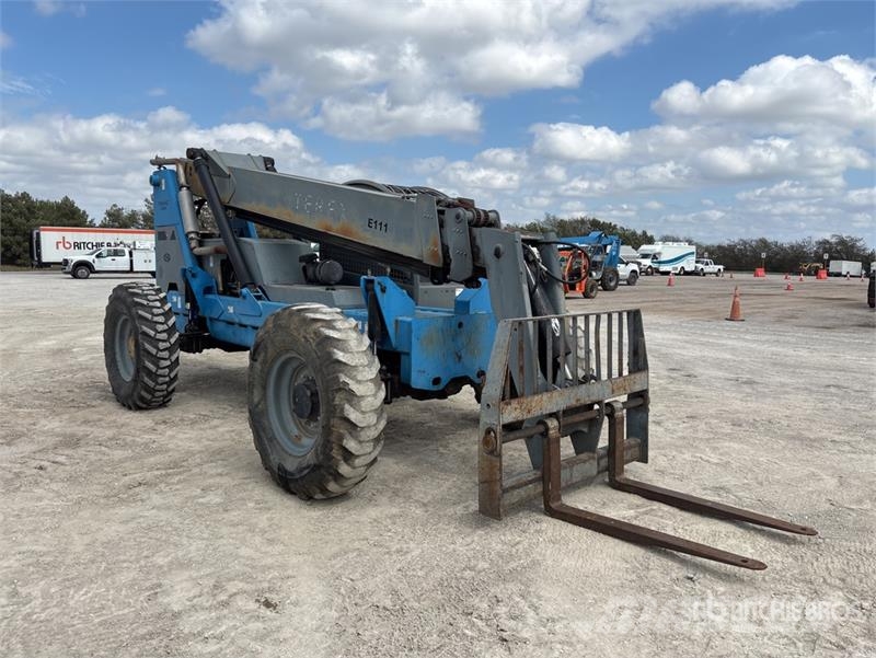 Terex TH844C Teleskopik yükleyiciler