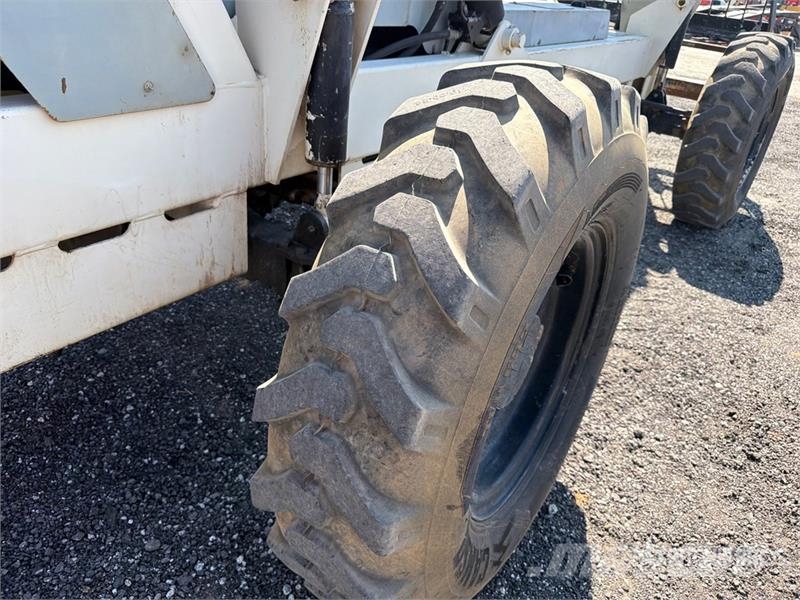 Terex TH844C Teleskopski viličarji