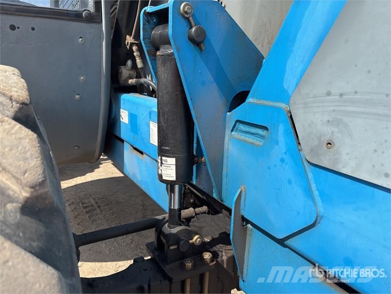 Terex TH844C Teleskopik yükleyiciler