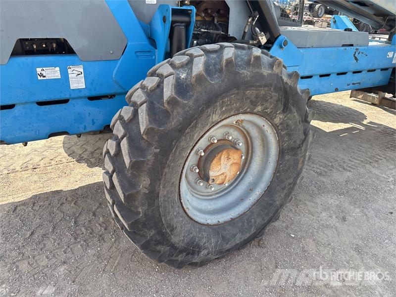 Terex TH844C Teleskopik yükleyiciler
