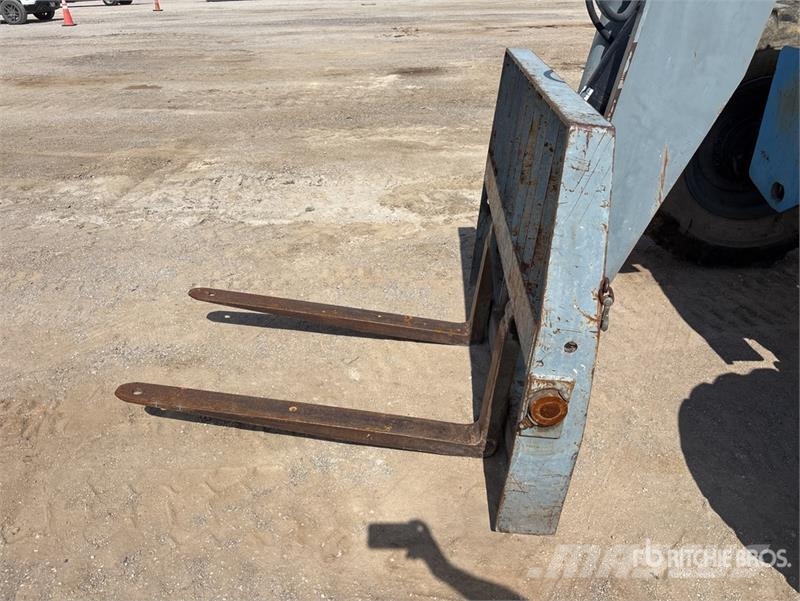 Terex TH844C Teleskopik yükleyiciler