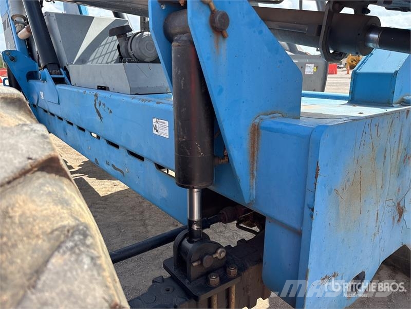 Terex TH844C Teleskopik yükleyiciler