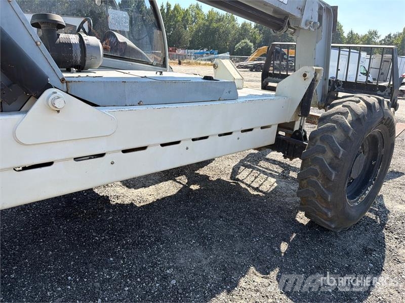 Terex TH844C Teleskopski viličarji