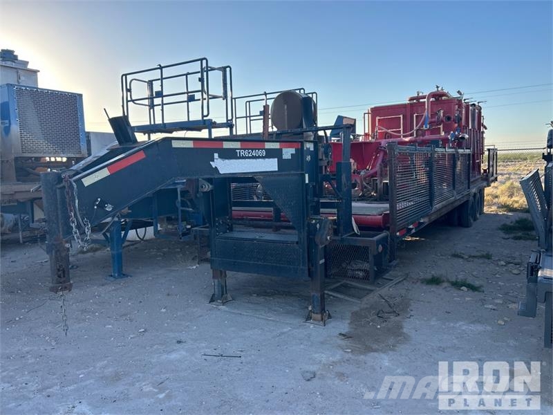 Texas Pride 36600 lb 52 ft Tri/A Flatbed Oilfield Traile Equipamiento para el procesado
