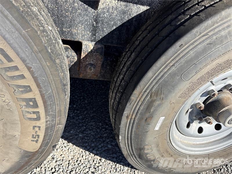 Texas Pride EQ818216KBP 20 ft T/A Equipment Trailer Prikolice za prevoz vozil