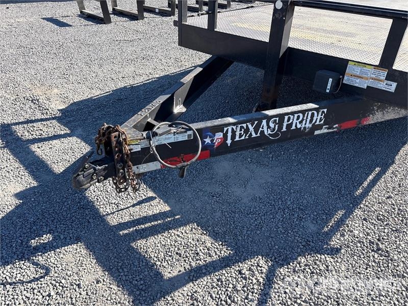 Texas Pride EQ818216KBP 20 ft T/A Equipment Trailer مقطورات مركبات نقل