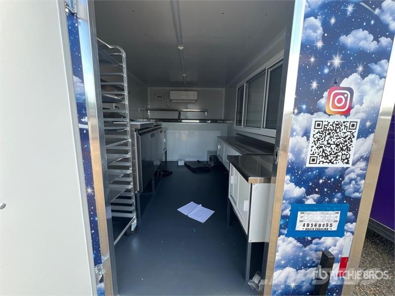  The Fud 14 ft 0 in T/A Food Concession Trailer 其他拖车