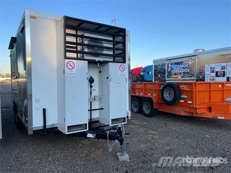 The Fud 16 ft T/A Food Concession Trailer Druge prikolice