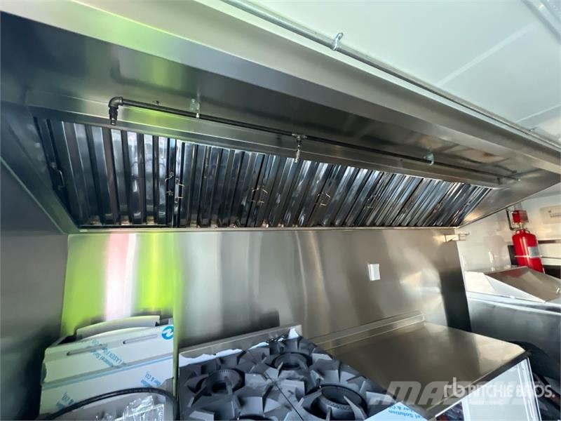 The Fud 16 ft T/A Food Concession Trailer Druge prikolice