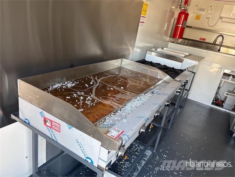  The Fud Trailer 13 ft 10 in T/A Food Concession Tr Інші причепи