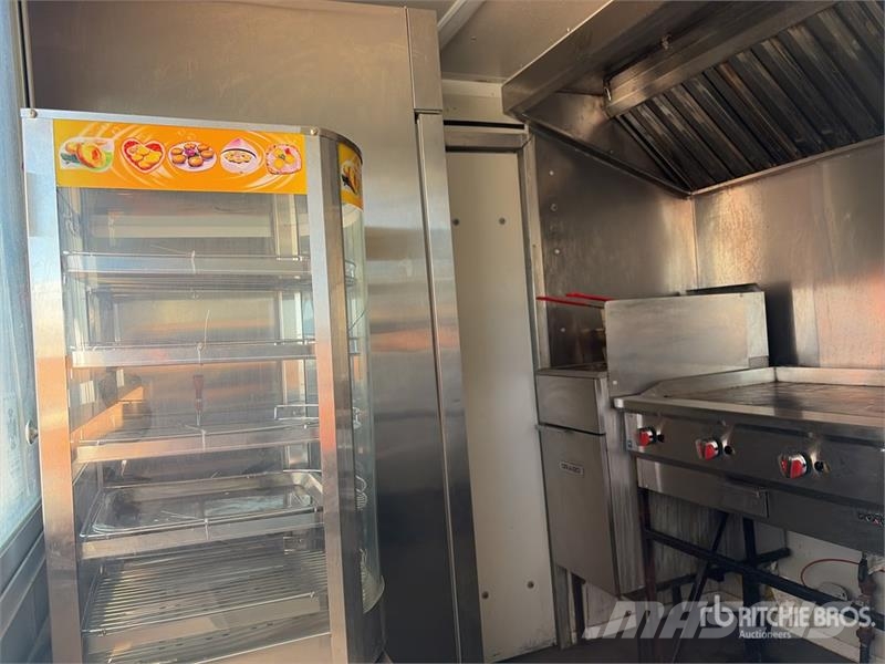 The Fud Trailer 14 ft T/A Food Concession Trailer Прочие прицепы