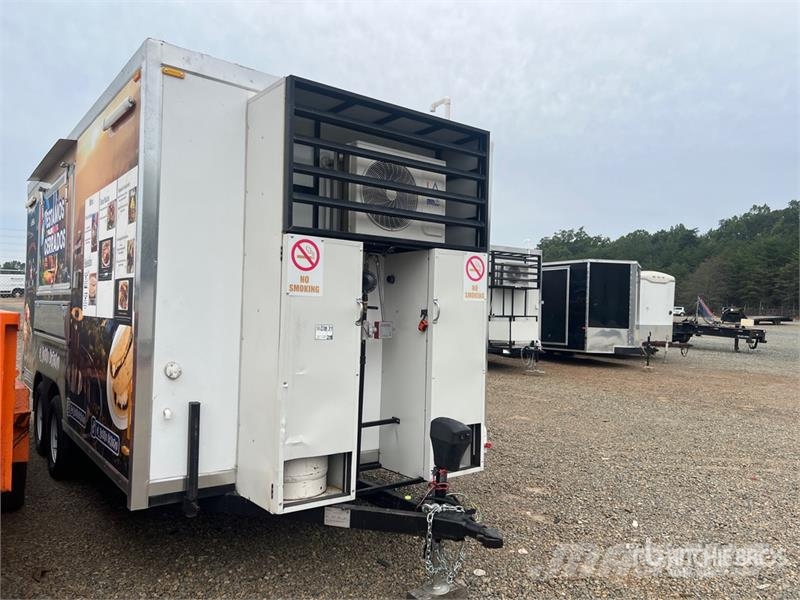  The Fud Trailer 15 ft 0 in T/A Food Concession Tra Altri rimorchi