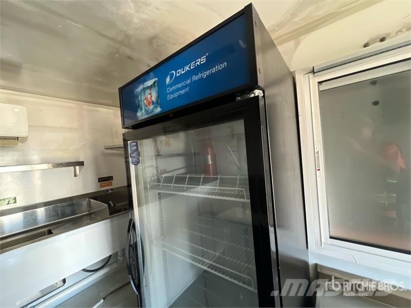  The Fud Trailer 15 ft 0 in T/A Food Concession Tra 其他拖车