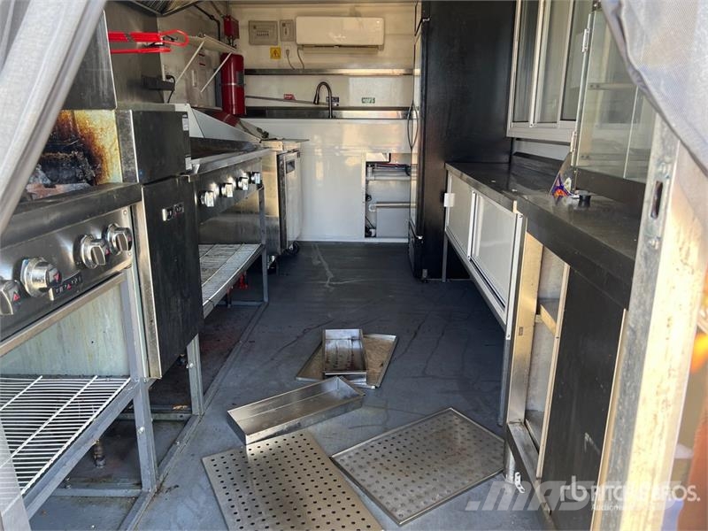  The Fud Trailer 15 ft 0 in T/A Food Concession Tra 其他拖车