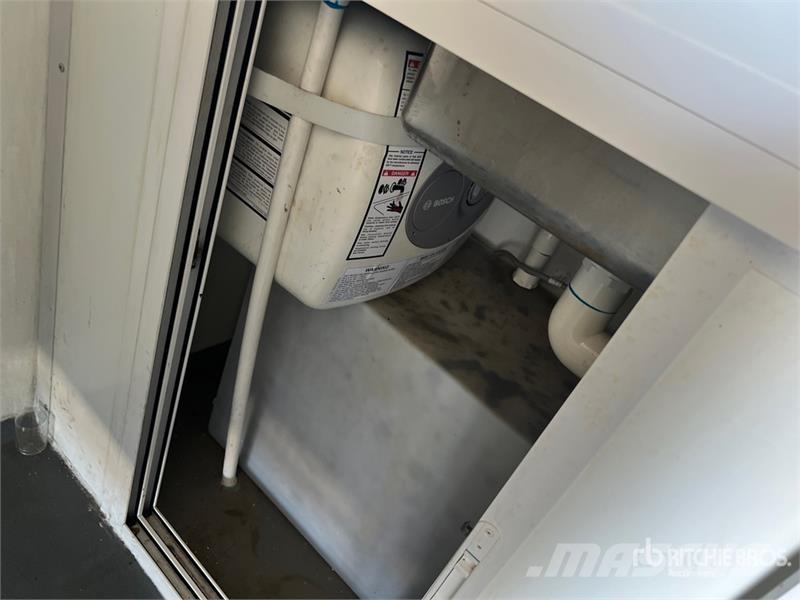  The Fud Trailer 15 ft 0 in T/A Food Concession Tra 其他拖车