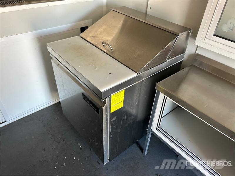 The Fud Trailer 16 ft T/A Food Concession Trailer Otros remolques