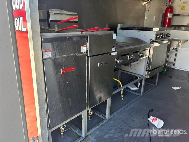 The Fud Trailer 16 ft T/A Food Concession Trailer Druge prikolice