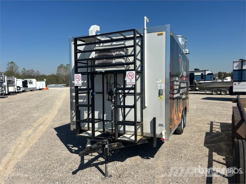 The Fud Trailer 16 ft T/A Food Concession Trailer Druge prikolice
